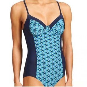 Athleta Luminate one piece swimsuit women’s size 38D/DD